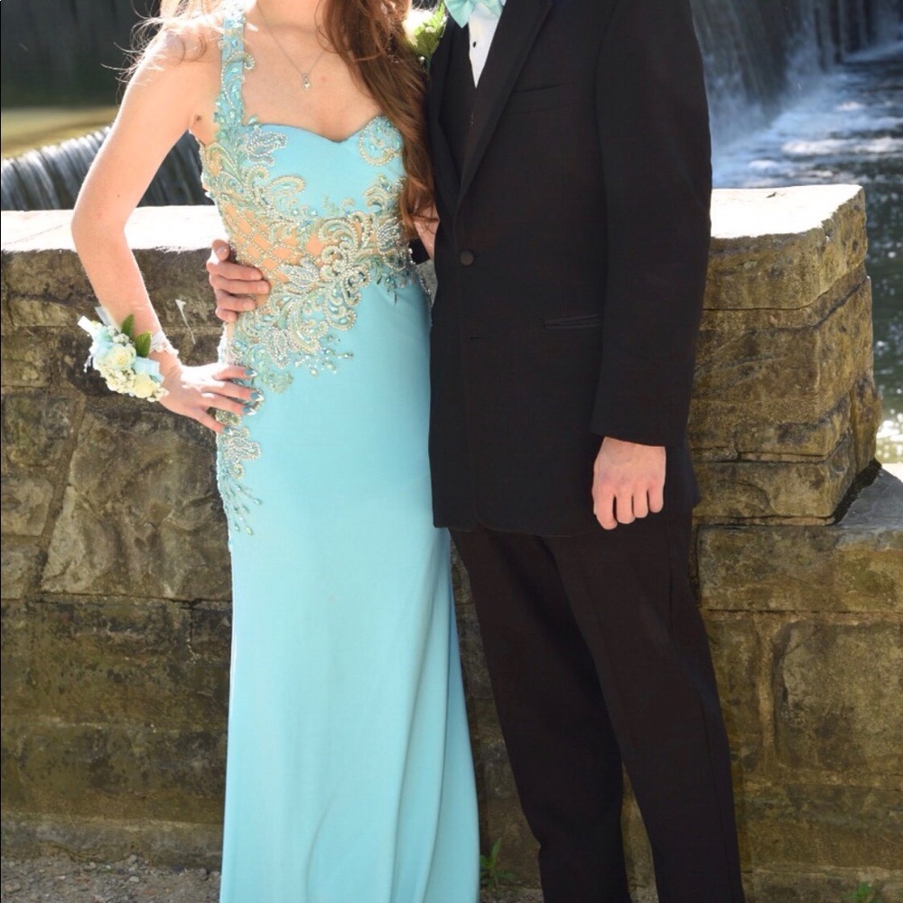 Prom Dress - Picture 4 of 8